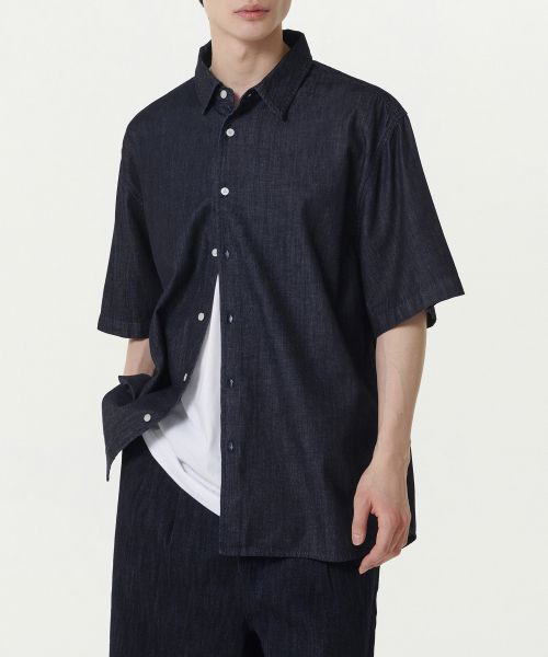 Lookbook MUSINSA STANDARD Relaxed Short Sleeve Denim Shirt [Deep Indigo] MMDNS6Z12-DI