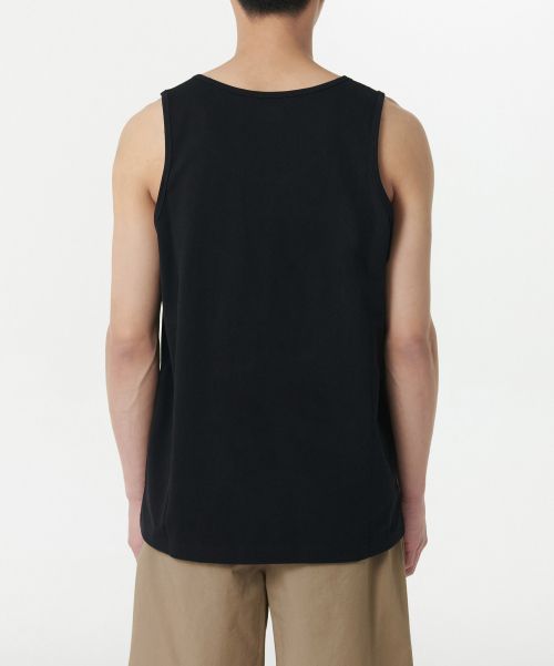 Lookbook MUSINSA STANDARD Scoop Neck Sleeveless Top [Black] MMDTE6Z02-BK