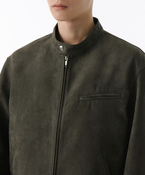 Lookbook MUSINSA STANDARD 人造麂皮赛车夹克 [灰卡其色] MMELJ2Z03-UK