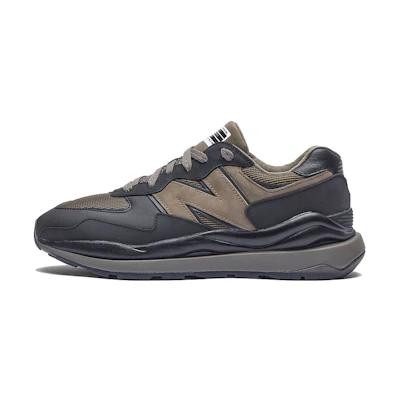 NB N.HOOLYWOOD 57/40 'Black Light Brown'
