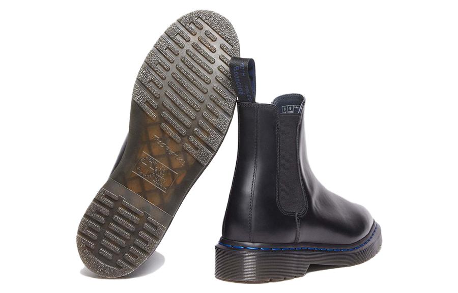 Purchase nanamica x Dr. Martens Graeme 'Hitam' 28024001