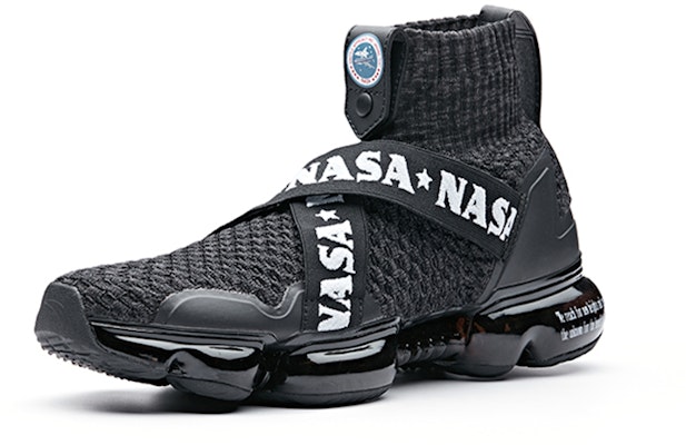 Anta NASA x SEEED '60th Anniversary Cushion High-Top Runner Black' 91838809-2 Lookbook Anta NASA x SEEED '60th Anniversary Cushion High-Top Runner Black' 91838809-2