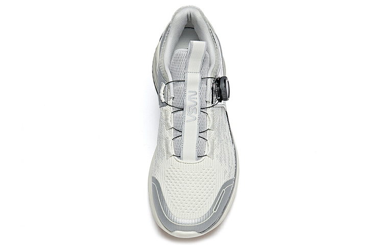 Lookbook 安踏 NASA x 天祺 跑鞋 '银灰' 112015586-3