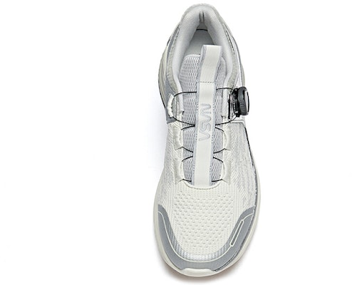 安踏 NASA x 天祺 跑鞋 '银灰' 112015586-3 Lookbook 安踏 NASA x 天祺 跑鞋 '银灰' 112015586-3