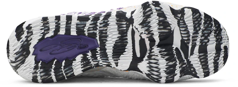 NBA 2K20 x Nike LeBron 17 'Bron 2K 季后赛' 限量版游戏鞋 BQ3177-101 Shop NBA 2K20 x Nike LeBron 17 'Bron 2K 季后赛' 限量版游戏鞋 BQ3177-101