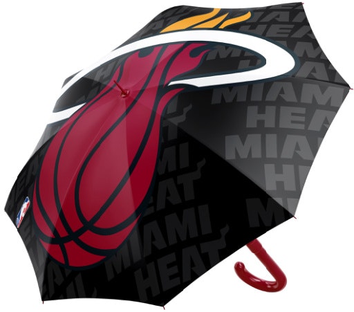 nba-miami-heats-umbrella