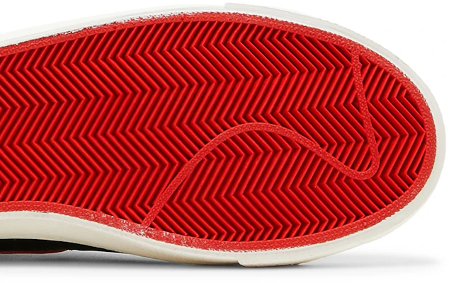 NBA x Nike Blazer Mid '77 EMB '75th Anniversary Trail Blazers' Sepatu Pria DD8025-101 Details for NBA x Nike Blazer Mid '77 EMB '75th Anniversary Trail Blazers' Sepatu Pria DD8025-101
