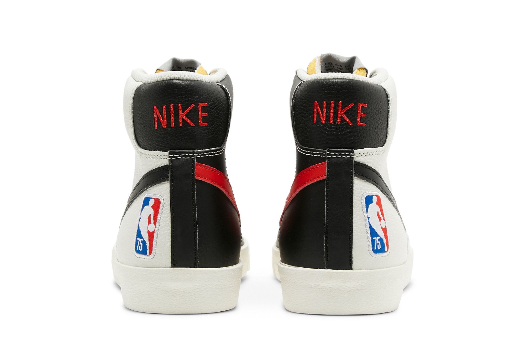 Sizing NBA x Nike Blazer Mid '77 EMB '75th Anniversary Trail Blazers' Sepatu Pria DD8025-101