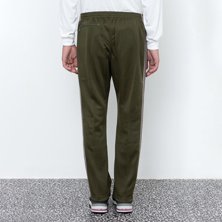 Details for Needles 橄欖綠蝴蝶刺繡運動長褲。 HM227B