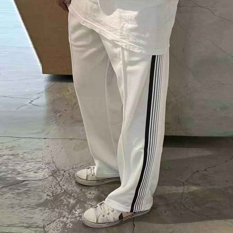 Lookbook Needles x STUDIOS 蝴蝶印花漸層白色運動褲 男女限定款 BQ6283-711