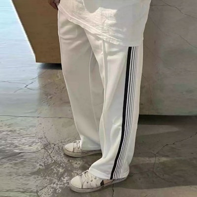 Needles x STUDIOS 蝴蝶印花漸層白色運動褲 男女限定款 BQ6283-711 Lookbook Needles x STUDIOS 蝴蝶印花漸層白色運動褲 男女限定款 BQ6283-711