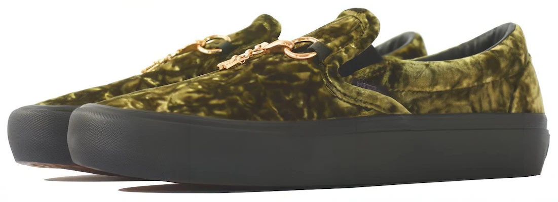 Needles x Vans Classic Slip-On VLT LX ''Velours Vert'' VN0A3QXYSI0 Shop Needles x Vans Classic Slip-On VLT LX ''Velours Vert'' VN0A3QXYSI0