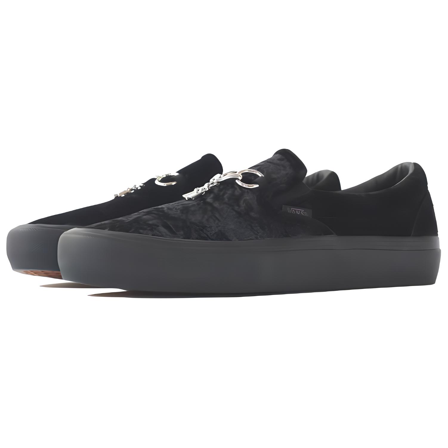 Lookbook Needles x Vans Slip-On ‚Schwarzer Samt‘ VN0A3QXYSHY