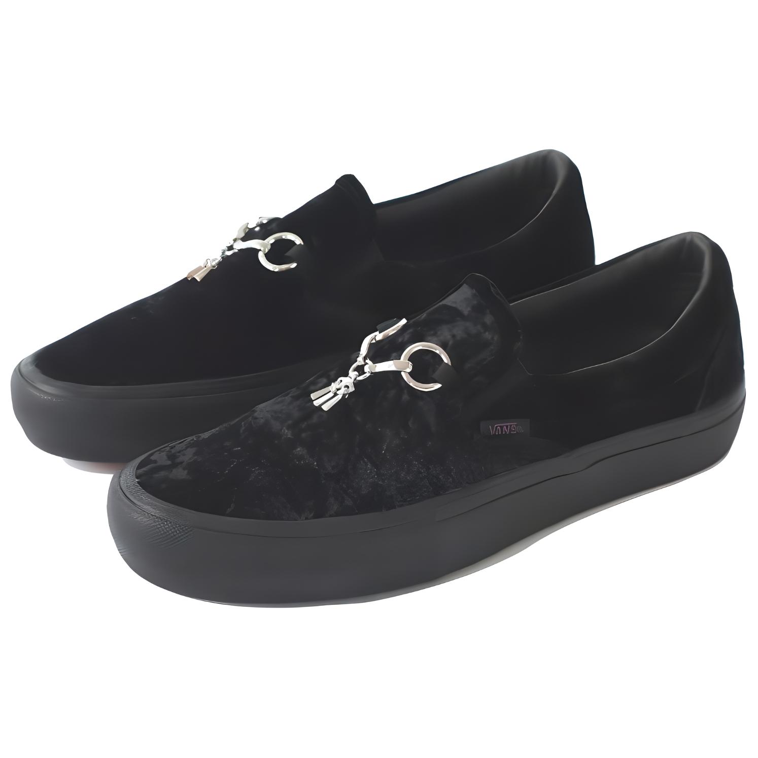 Shop Needles x Vans Slip-On ‚Schwarzer Samt‘ VN0A3QXYSHY