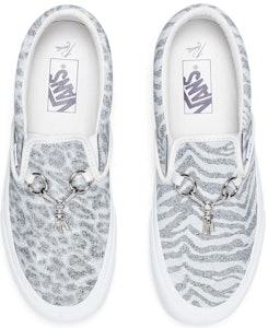 Needles x Vans Vault Classic Slip-On V 'Cetakan Haiwan - Putih' VN0A3QXY2GT Shop Needles x Vans Vault Classic Slip-On V 'Cetakan Haiwan - Putih' VN0A3QXY2GT