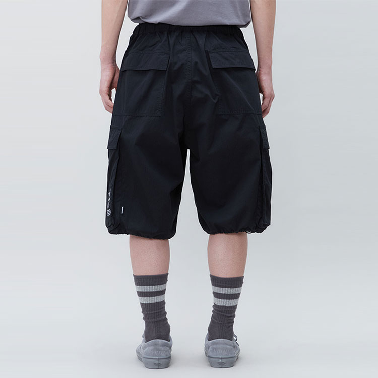 Sizing NEIGHBORHOOD Celana Pendek Kasual Longgar Warna Polos. 221YTNH-PTM02