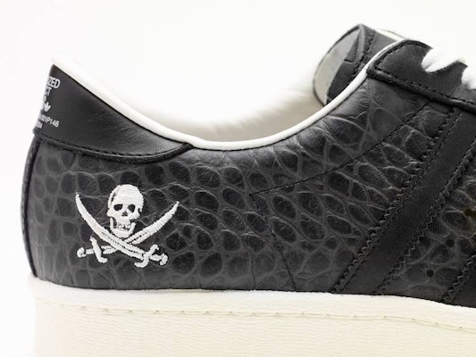 NEIGHBORHOOD x adidas Superstar 80s 'NBHD' B34070 Sizing NEIGHBORHOOD x adidas Superstar 80s 'NBHD' B34070