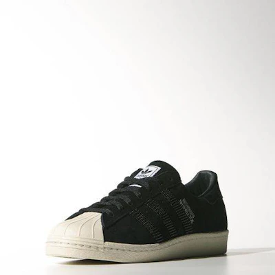 NEIGHBORHOOD x adidas Superstar Shelltoe 'Black' M25785 Lookbook NEIGHBORHOOD x adidas Superstar Shelltoe 'Black' M25785