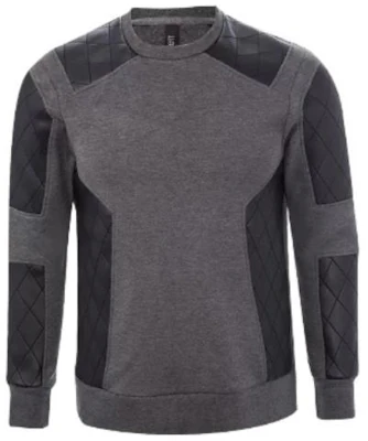 Neil Barrett SS23 Patchwork Crewneck Sweatshirt Pria Abu-Abu PBJS109CB513C225 Buy Neil Barrett SS23 Patchwork Crewneck Sweatshirt Pria Abu-Abu PBJS109CB513C225