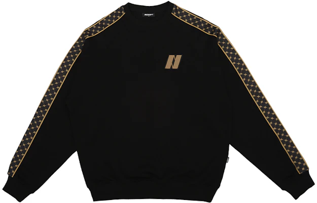 復古學院風拼接徽標圖案黑色男女款套頭衫 PNEC22KC0901 Buy 復古學院風拼接徽標圖案黑色男女款套頭衫 PNEC22KC0901