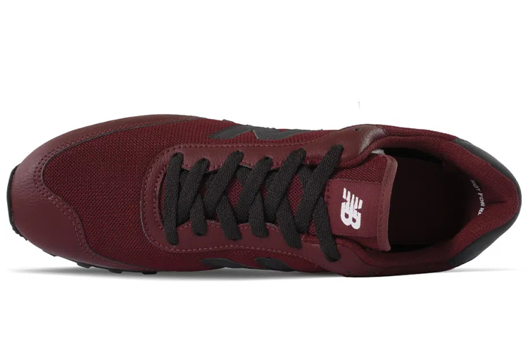 Lookbook 뉴발란스 050 레드 슈즈 (New Balance 050 Red Shoes) ML050VN