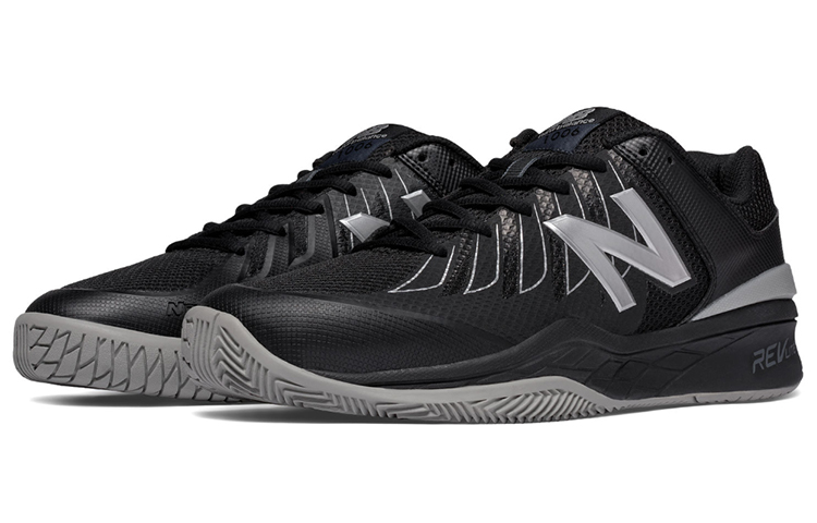 Lookbook New Balance 1006 Serie Schwarz MC1006BS