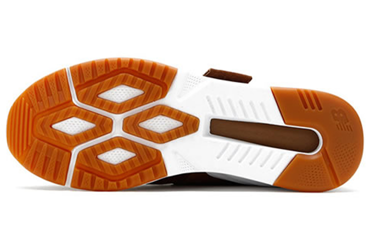Shop New Balance 111 Series Lage Sneakers Bruin MTL111CD