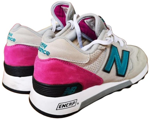 New Balance 1300 Connoisseur Pintores. M1300DGR Lookbook New Balance 1300 Connoisseur Pintores. M1300DGR