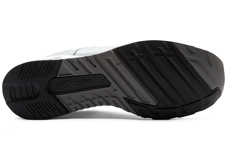 Shop ニューバランス1500 ホリデーパック シルバー M1500JBS