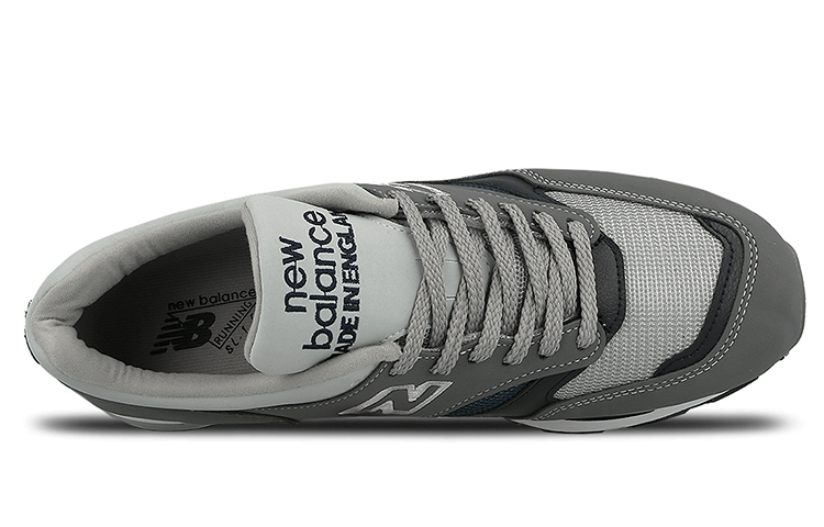 Shop New Balance 1500 英国灰色 M1500UKG
