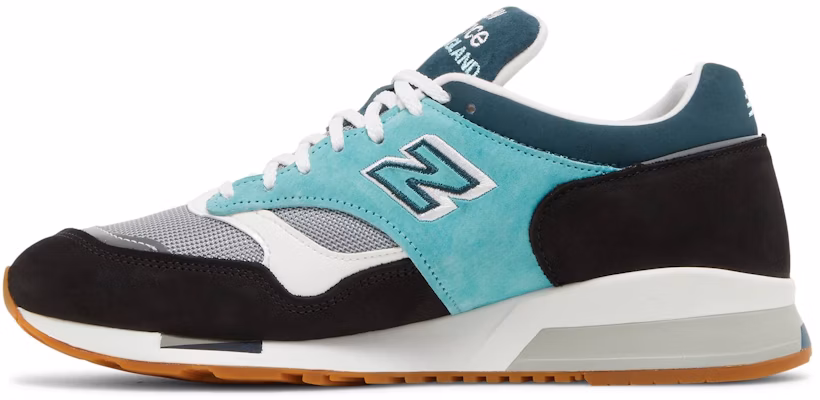 New Balance 1500 Buatan England 'Hitam Kelabu' M1500LIB Lookbook New Balance 1500 Buatan England 'Hitam Kelabu' M1500LIB