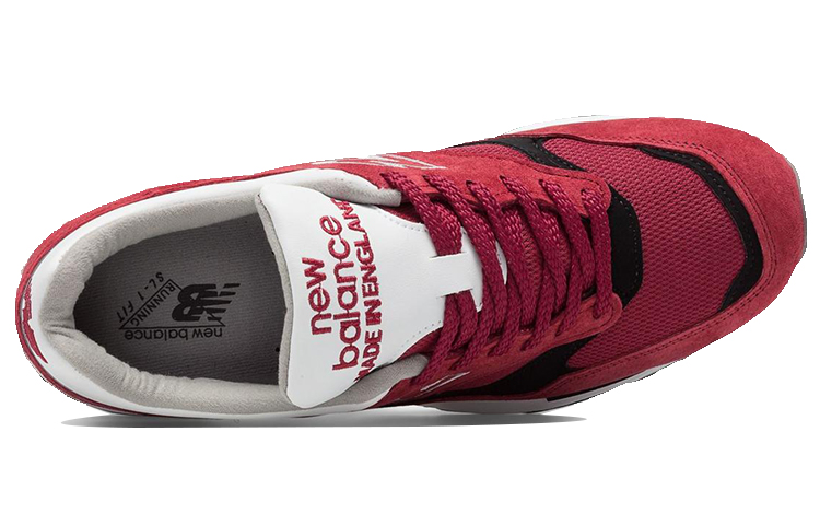 Lookbook New Balance 1500 Gemaakt in Engeland ''Rood'' M1500CK