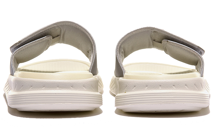 Lookbook New Balance 1501系列 簡約休閒拖鞋 銀白色 韓版