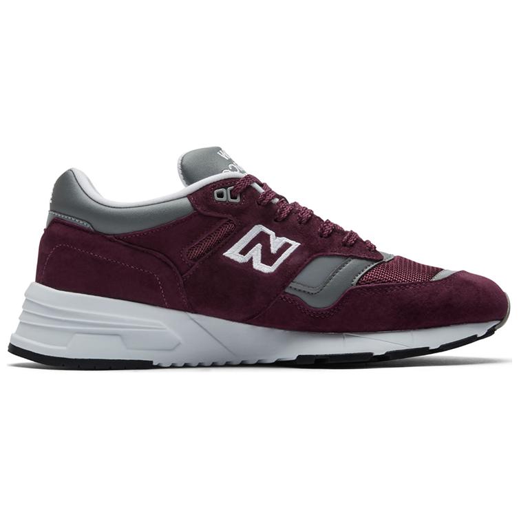 Order New Balance 1530 D-Wide Merah/Abu-Abu M1530BUR