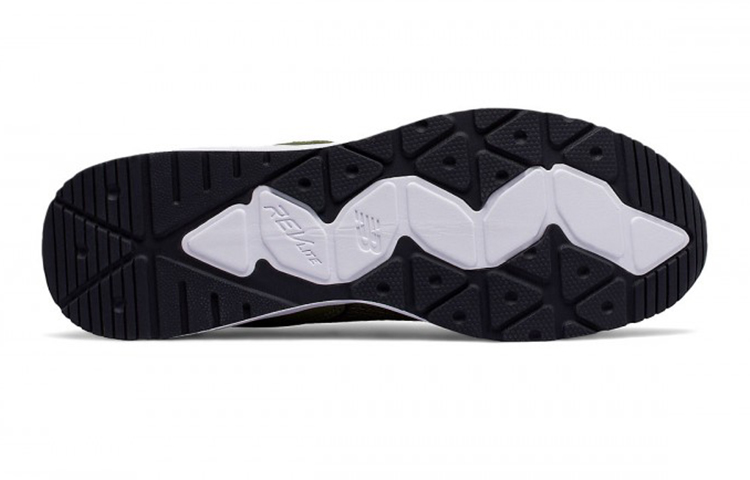 Shop New Balance 1550 Siri Hijau Zaitun ML1550CC