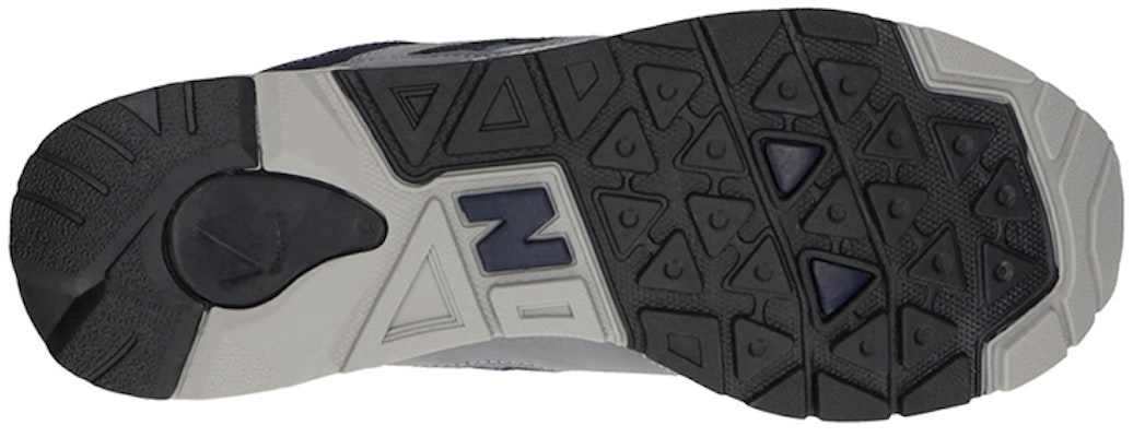 New Balance 1600 'Navy Abu-abu' CM1600LE Shop New Balance 1600 'Navy Abu-abu' CM1600LE