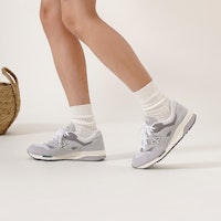 New Balance 1600 Greige Pack Rain Cloud Kelabu Hujan CM1600RC Sizing New Balance 1600 Greige Pack Rain Cloud Kelabu Hujan CM1600RC