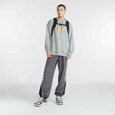 ニューバランス1700 グレー (Nyūbaransu 1700 Gurē) CM1700TE Sizing ニューバランス1700 グレー (Nyūbaransu 1700 Gurē) CM1700TE