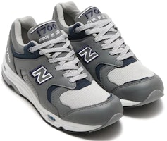 New Balance 1700 Buatan USA 'Kelabu' M1700GRA Lookbook New Balance 1700 Buatan USA 'Kelabu' M1700GRA