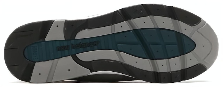 New Balance 1700 美国制造“灰色” M1700GRA Purchase New Balance 1700 美国制造“灰色” M1700GRA