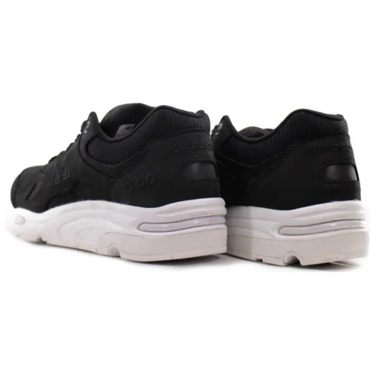 Lookbook ニューバランス1700 黒/白 CM1700JK