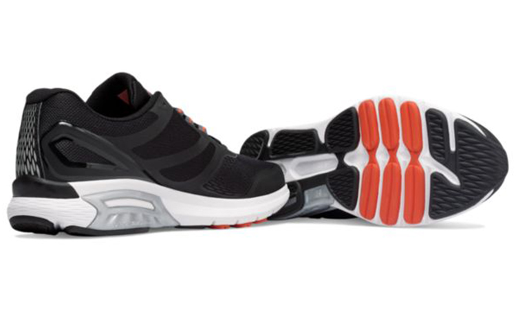 Shop New Balance 1865 Baskets Série Noire MW1865BK