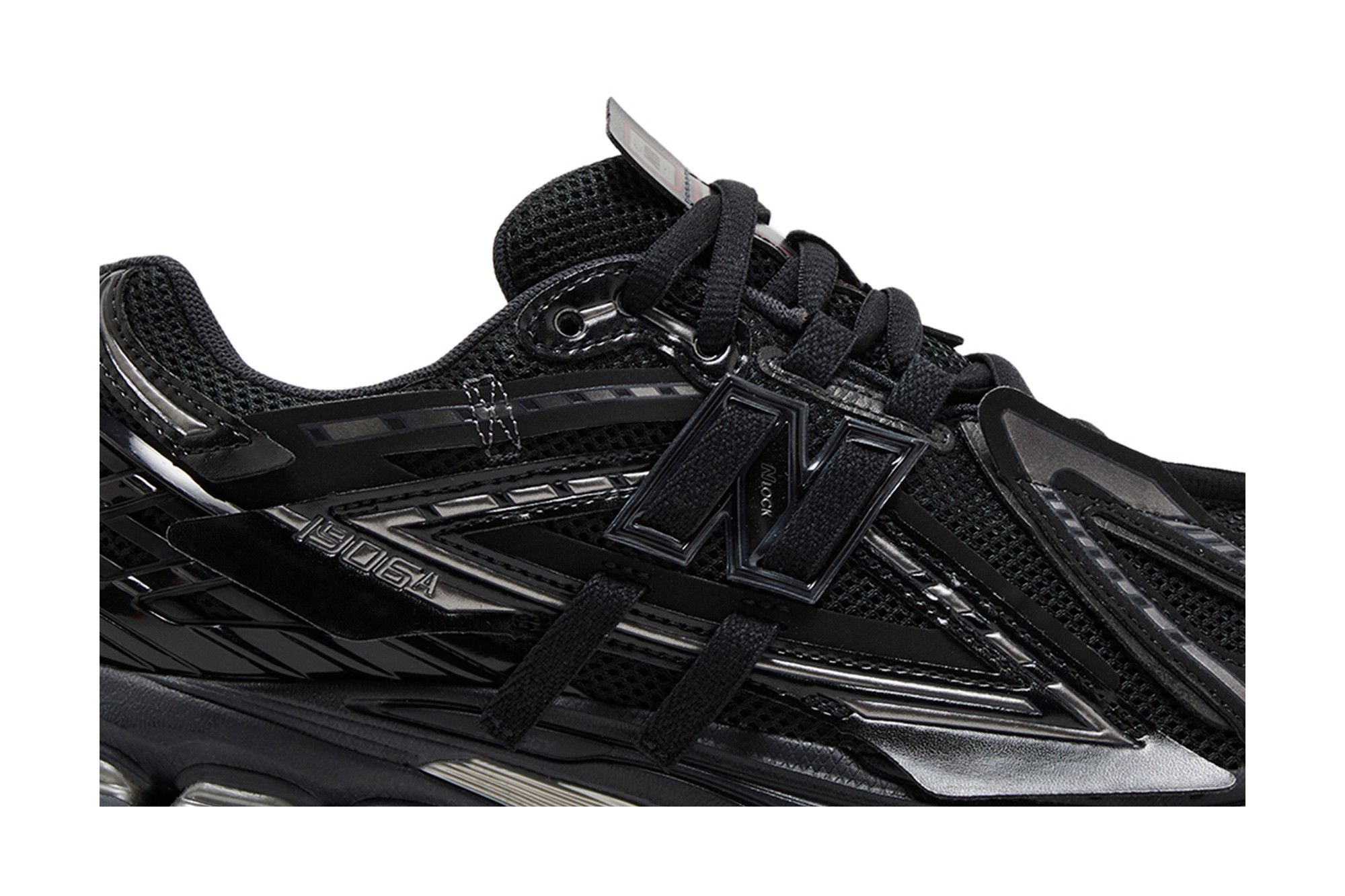 Shop ニューバランス 1906A ブラック M1906AF