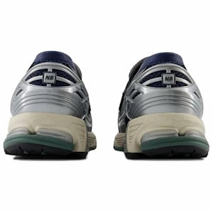 ニューバランス 1906L『シルバーメタリックダークジュニパー』 U1906LOA Purchase ニューバランス 1906L『シルバーメタリックダークジュニパー』 U1906LOA