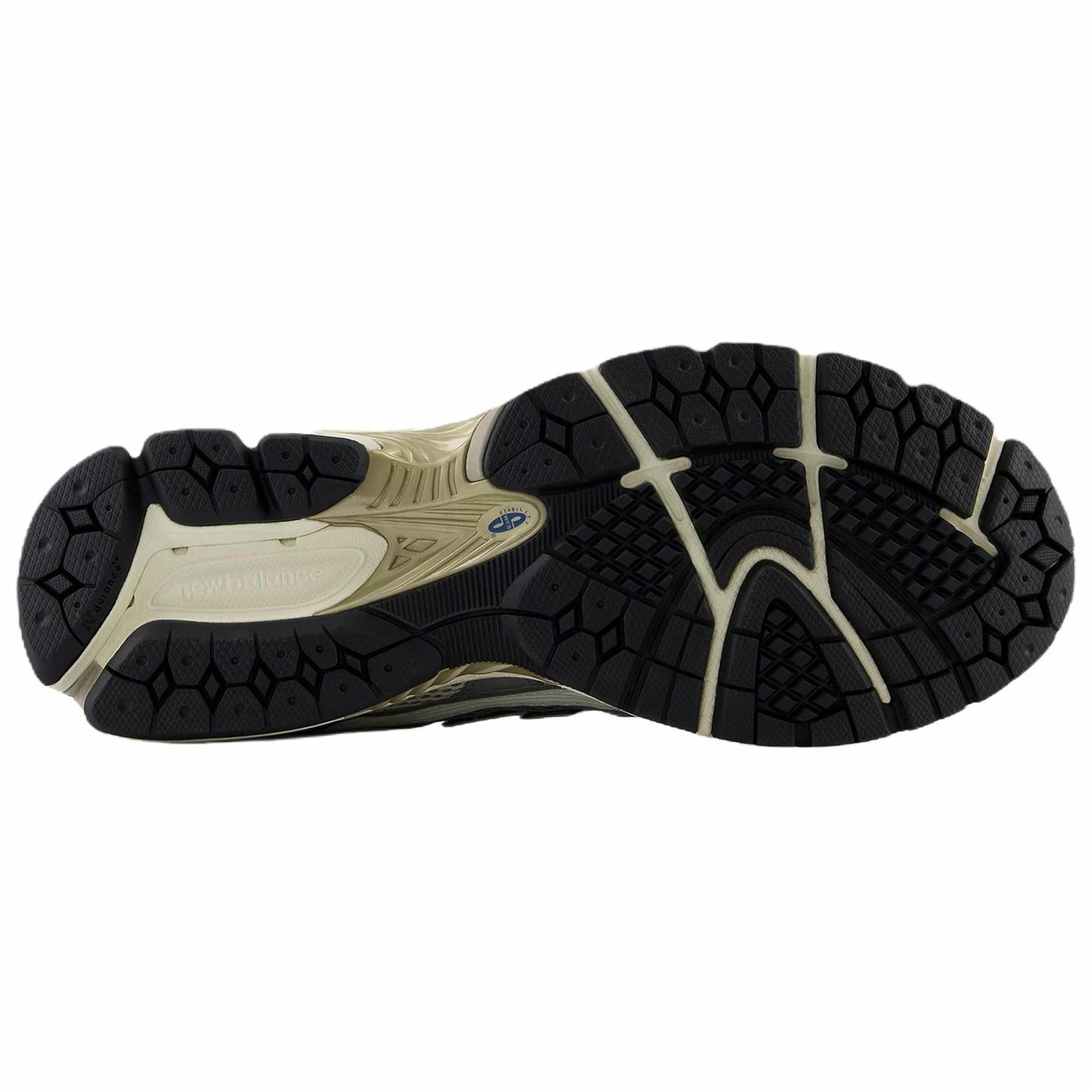 Shop New Balance 1906N「雨雲磁鐵」 U1906NA