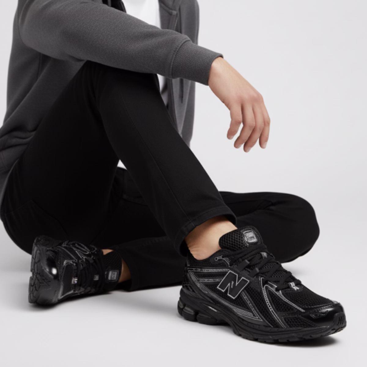 New Balance 1906R 'Black Grey'