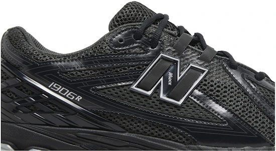 Lookbook New Balance 1906R '黑色金屬' M1906RJB