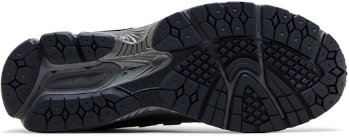 ニューバランス 1906R "ブラックシルバー" M1906RES Shop ニューバランス 1906R "ブラックシルバー" M1906RES