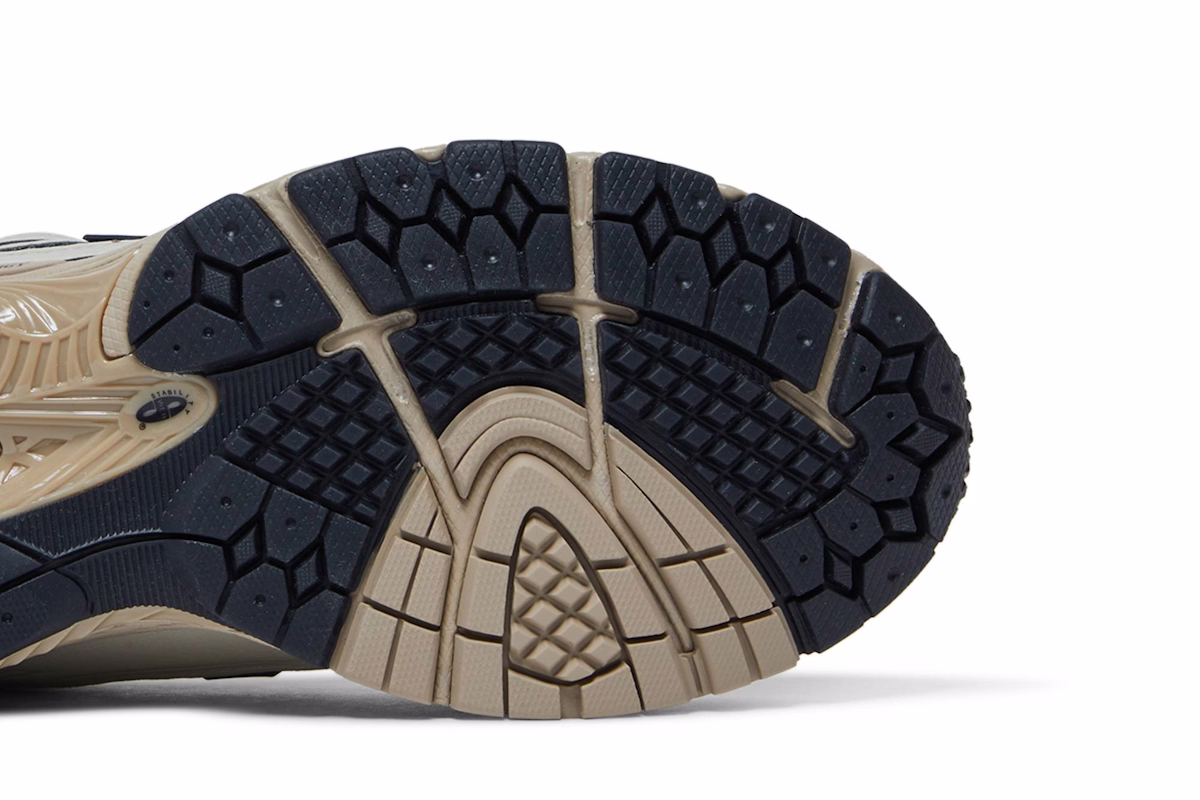 New Balance 1906R 'Blacktop Mindful Grey' size? Exclusive M1906RSA