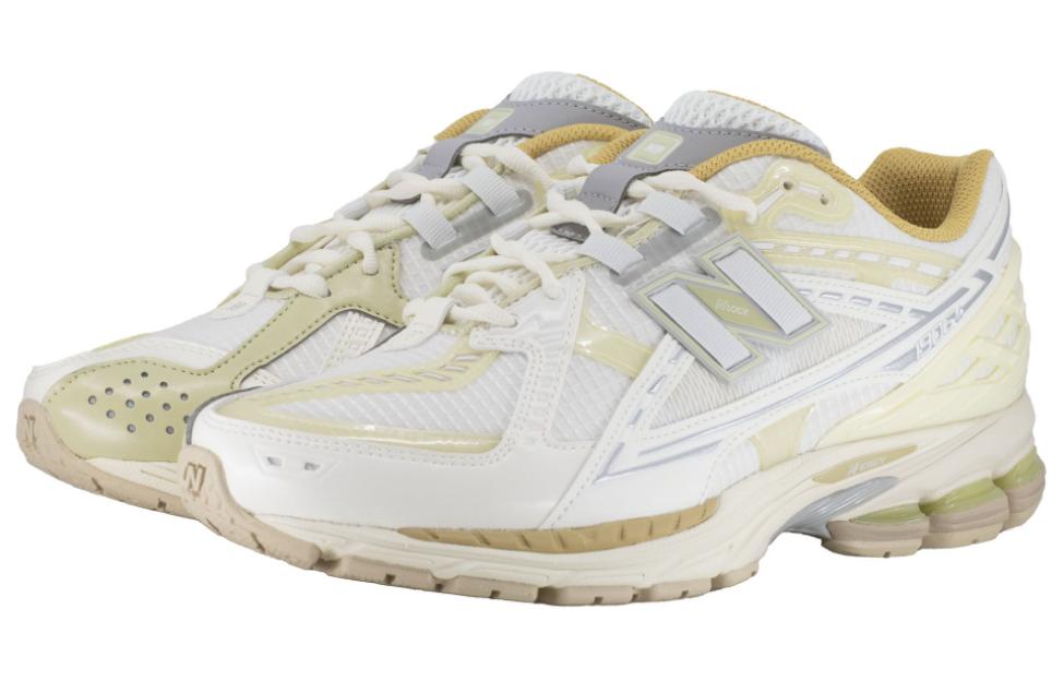 Lookbook 新百伦 1906R '米色' M1906NV1